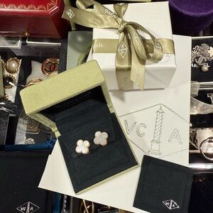 VAN CLEEF & ARPELS 18K Yellow Gold Mother of Pearl Alhambra earrings